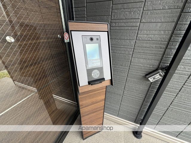 DーROOMフィオーレの玄関写真