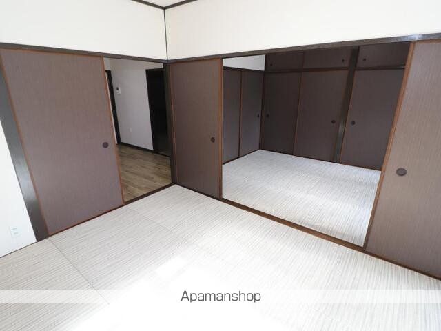 FLORESTA山下町の内装写真