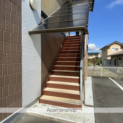 Ｓｕｒｐｌｕｓ　ＴｗｏサンハイツＡ[2DK/44.72m2]の外観4