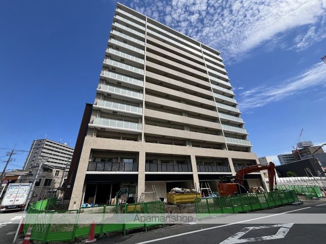 プレサンス京橋GREEN YARDレアルテの玄関写真
