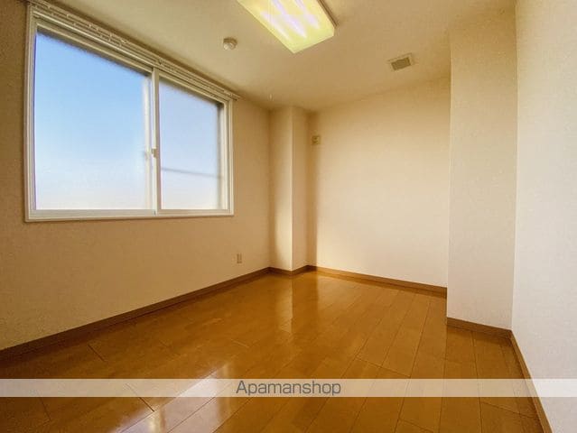 ピュアパレス花園の内装写真