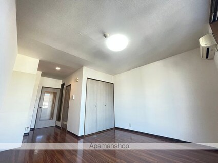 ヴェルヴィ豊岡[1R/24.66m2]の内装1