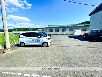 和歌山県和歌山市田尻[1DK/35.7m2]の駐車場