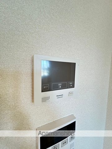 フローラ島間の内装写真