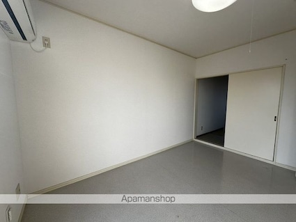 ファーストパレスⅡＡ棟[2K/38.09m2]のリビング・居間