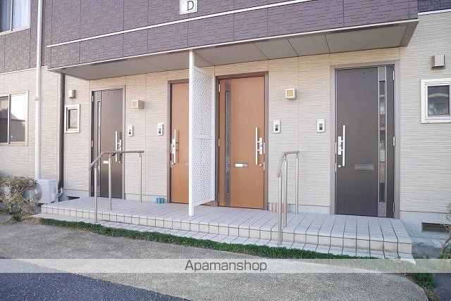 シャーメゾン・まゆ D棟の玄関写真