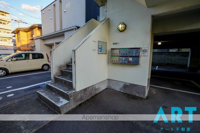 メゾンベネッセの玄関写真