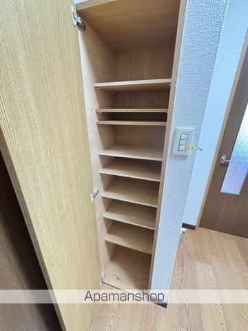 信開セルーラ於保多町IIの内装写真