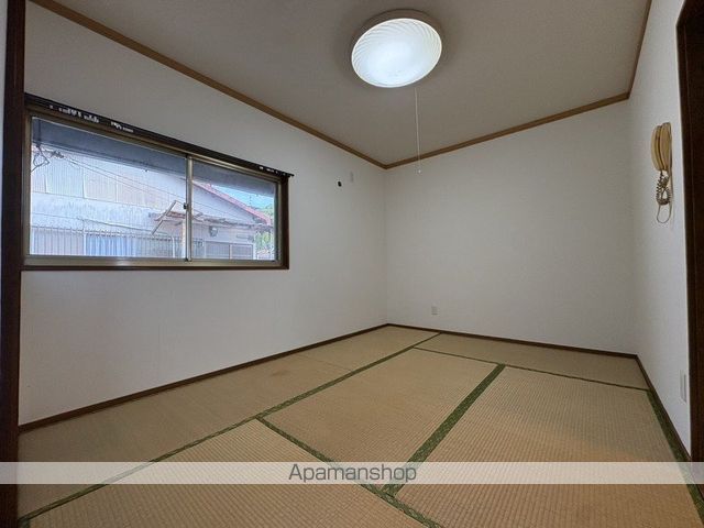 阿志岐田村アパートの内装写真