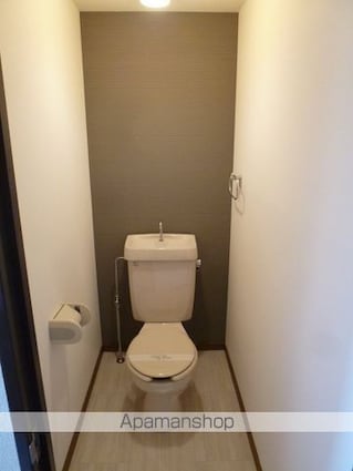 ＢＬＵＥＴＯＷＮ[2DK/43.7m2]のトイレ