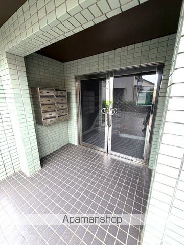 リバータウン日ノ出の玄関写真
