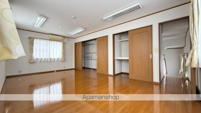 小浜鳥居町貸家の内装写真