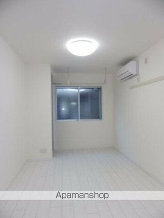 ＫＩフラット３[1R/20.28m2]のリビング・居間2