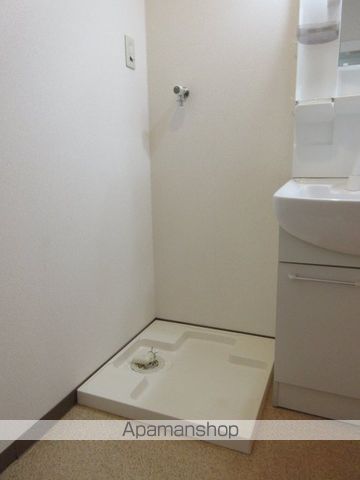 ロイヤルクイーンズパーク関目の内装写真