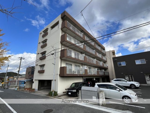 陣山ビル