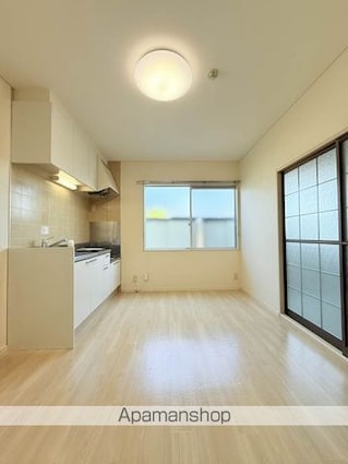 セントレージ三本柳　Ｎ[3DK/62.63m2]のキッチン