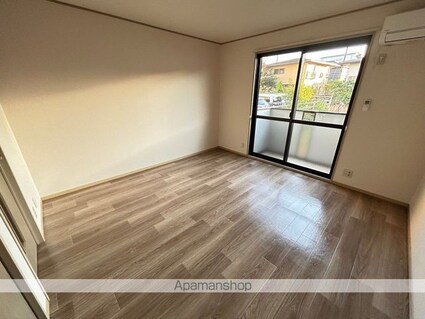 滋賀県大津市月輪３丁目[1K/26.93m2]のリビング・居間