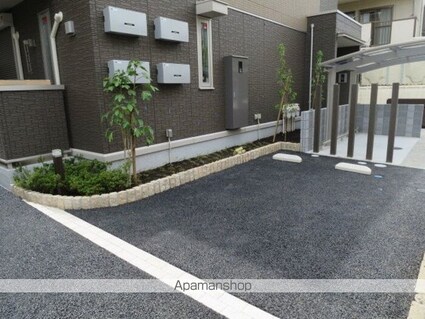 Ａｒｃｏｂａｌｅｎｏ[1R/30.03m2]の駐車場2