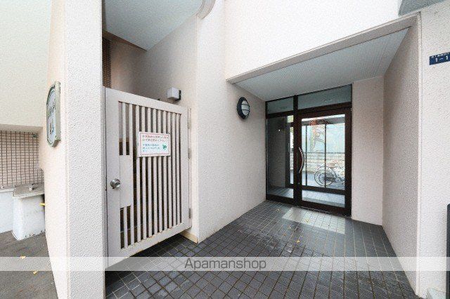 メゾンドブーケ円山の玄関写真