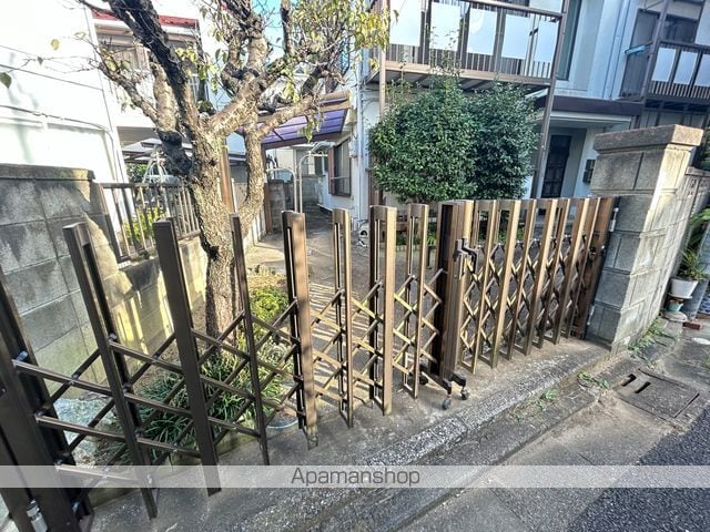 コーポ磯野の玄関写真
