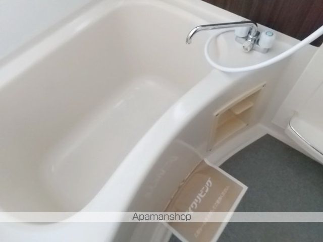 原女鳥羽ハイツ Bの内装写真