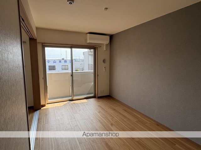 ベレッツァ神田町Iの内装写真