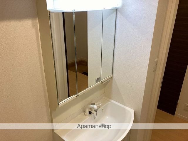 ロイヤルヒルズ[1R/40.98m2]の洗面所