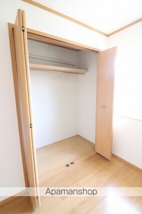 サン　エトワールⅠ[2LDK/58.53m2]の収納