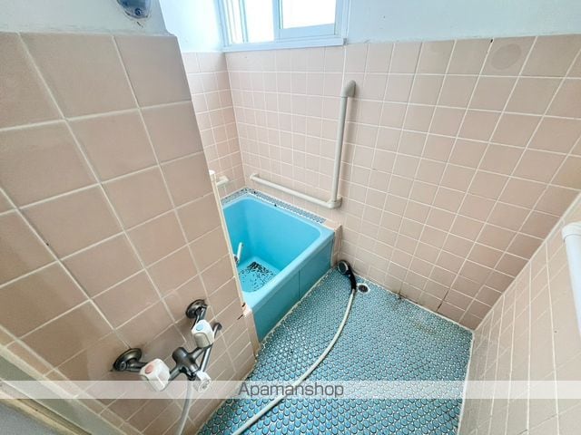 白鳥町8番貸家の内装写真