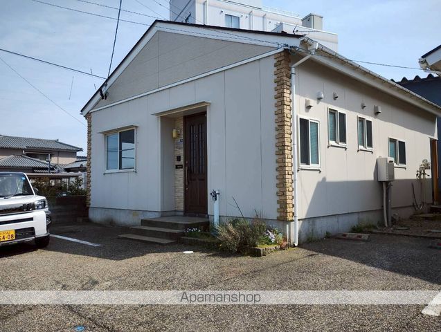 横越中央7丁目貸家の外観写真