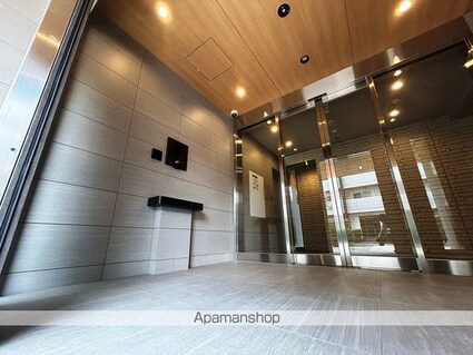 ＬｉｖｅＣａｓａ高円寺[2LDK/49.06m2]のエントランス