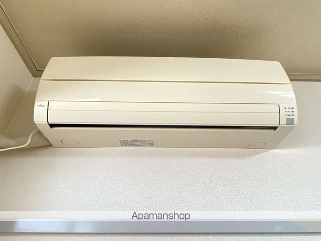 apartment 埼玉県八潮市緑町２丁目27-10
地図を見る