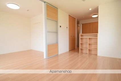 プルメリア[2LDK/55.33m2]のリビング・居間