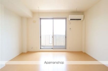 ロイヤルフレア・Ｍ[1K/30.45m2]のリビング・居間