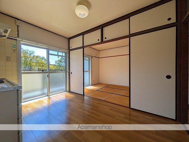 松富団地12号棟の内装写真