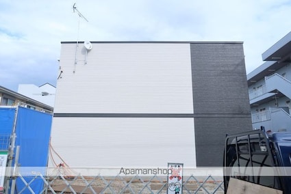 サングリーン[1LDK/43.3m2]の外観3