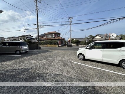 ハイタッチ[2DK/39.74m2]の駐車場