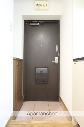 ミッキーロイヤル道後[1K/28.16m2]の玄関