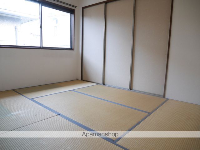 グラシアフィス 春日原 D棟の内装写真