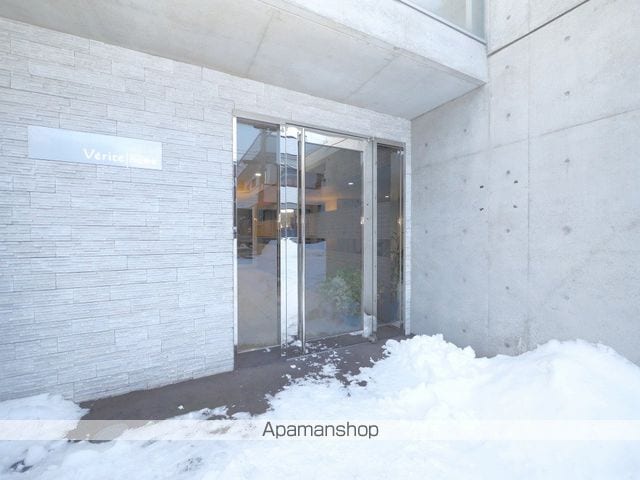 ヴェリテ円山神宮の玄関写真