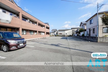 愛媛県松山市小川[2LDK/51.66m2]の駐車場1