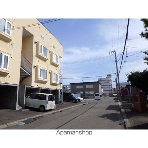 プチメゾンラメールの玄関写真