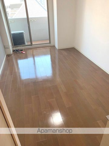 プライムアーバン御堂筋本町の内装写真