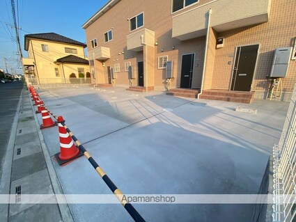 埼玉県吉川市中央２丁目[2DK/29.8m2]の駐車場