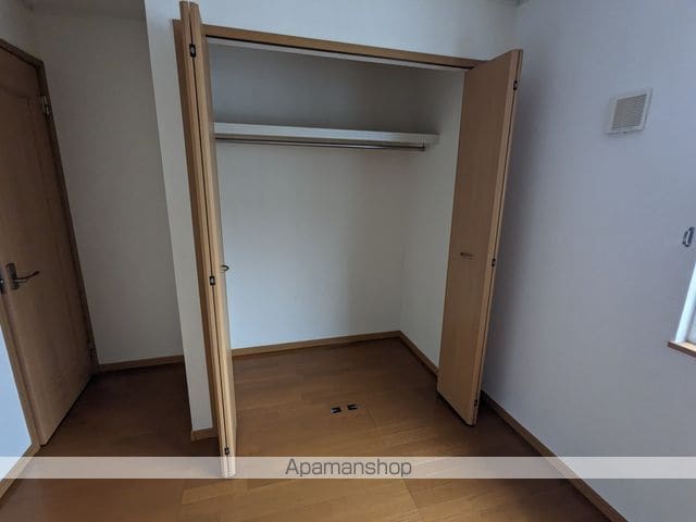 ヴェルタウンBの内装写真
