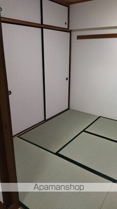 ガーデンクレス弐番館[2LDK/71m2]の内装3