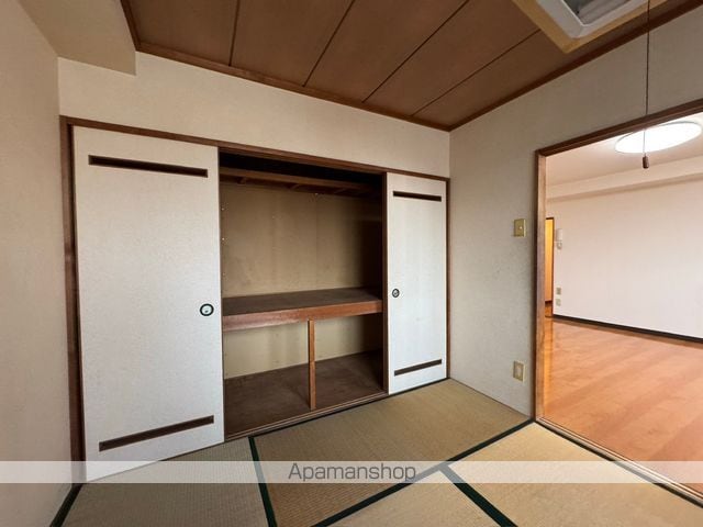 小山内マンション Bタイプの内装写真