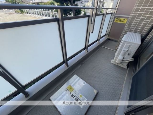 東京都立川市曙町３丁目[1K/30.73m2]のバルコニー