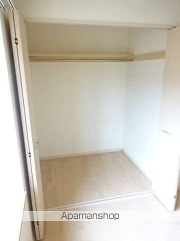 エクレアの内装写真