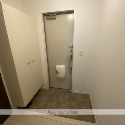 滋賀県草津市大路２丁目[1LDK/42m2]の玄関